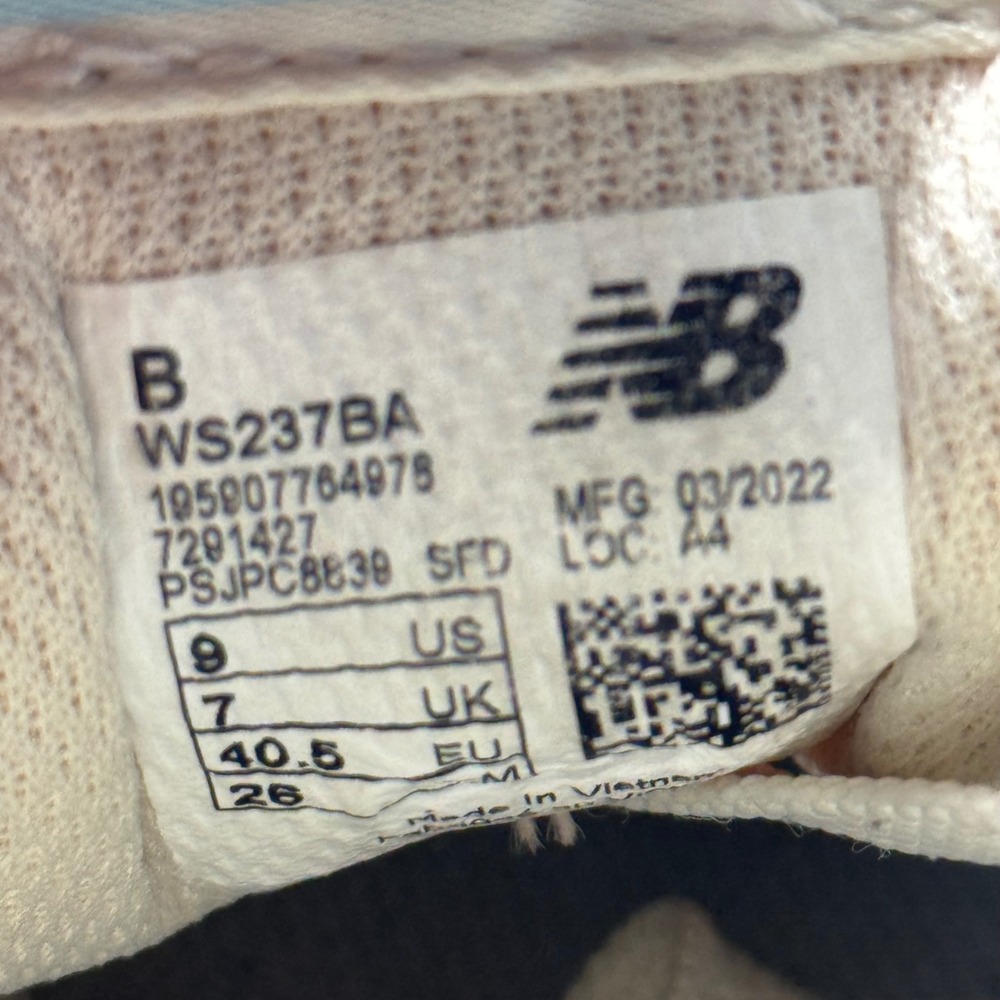 Size 9 New Balance 237 Sneakers Womens Tan Excellent Retro Suede WS237BA - Picture 8 of 9